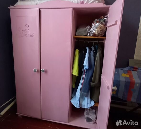Шкаф в детскую бу