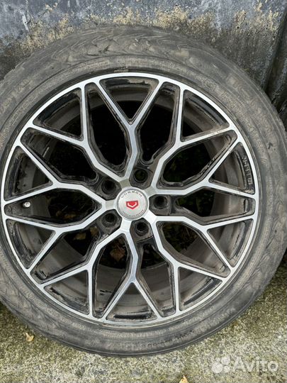 Колеса vossen 5 x 114.3xR17