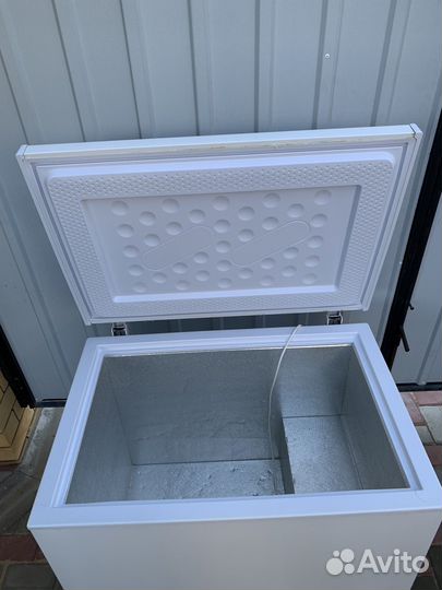 Морозильный ларь на 240 литров