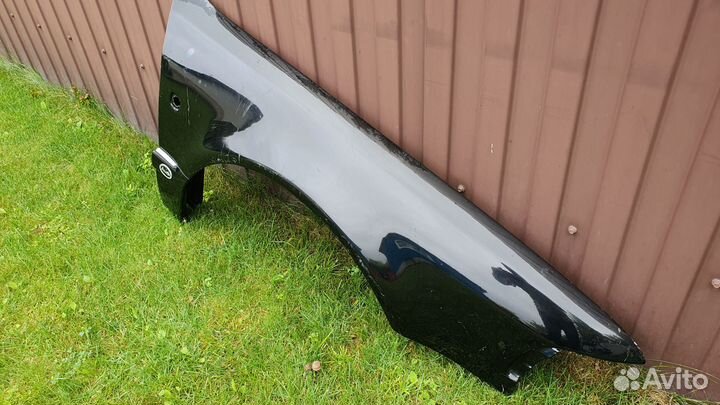 Крыло переднее правое на Audi A8 d2