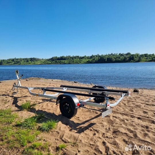 Новый прицеп для лодки от производителя
