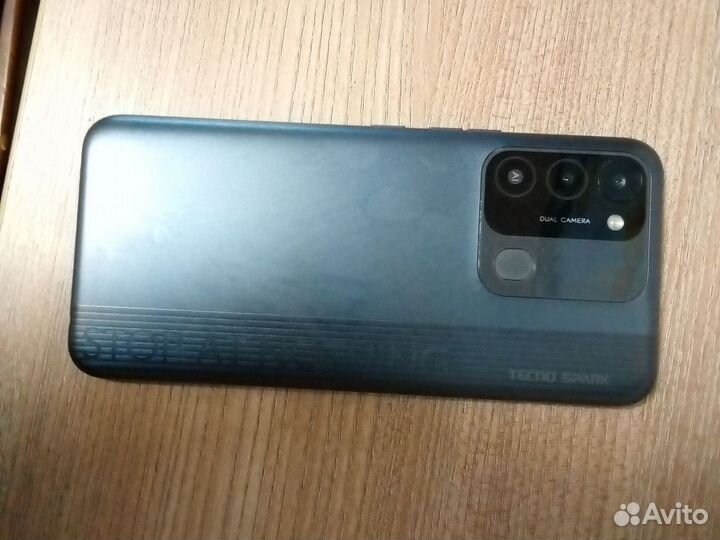 realme C3, 4/64 ГБ
