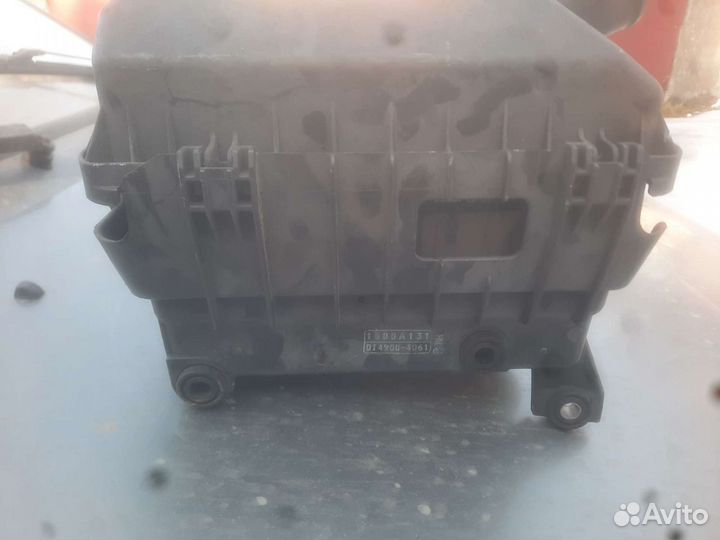 Корпус воздушного фильтра ланцер 10