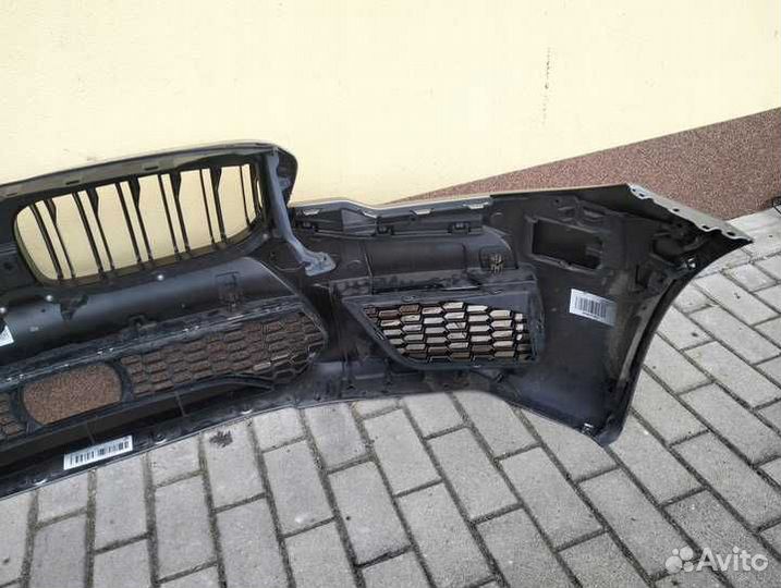 Передний бампер на BMW G30 G31