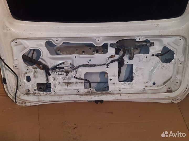 Задняя дверь nissan AD Y12