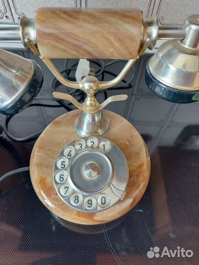 Телефон из натурального камня - опала