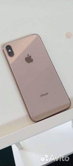 Телефон iPhone