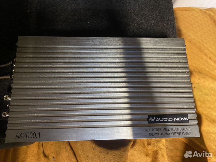 Сабвуфер с моноблоком