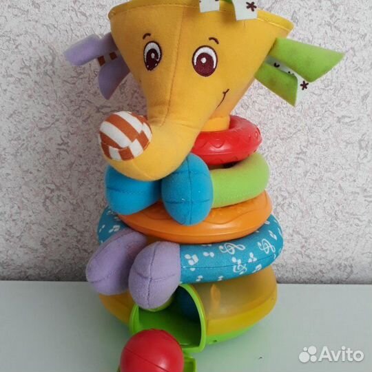 Развивающие игрушки Tiny Love для малышей