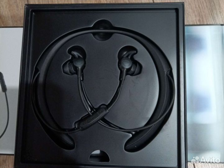 Беспроводные наушники bose