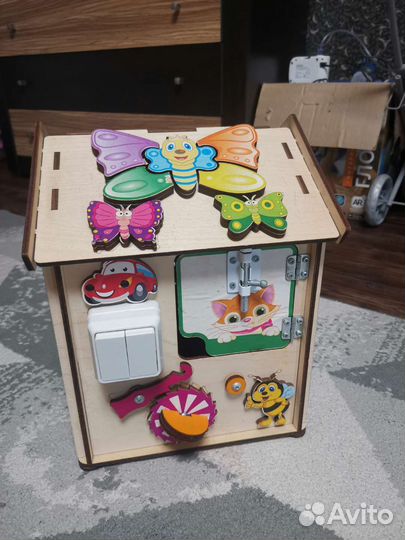 Бизиборд домик со светом