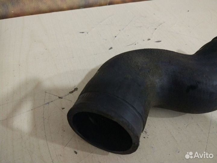 Патрубок интеркулера Audi Allroad C5 BES 2004