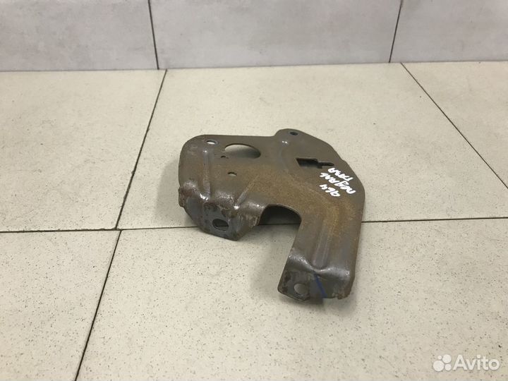 Кронштейн крепления педали Duster 2012