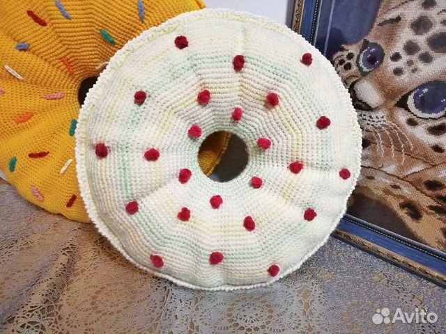 Пончик с шишечками