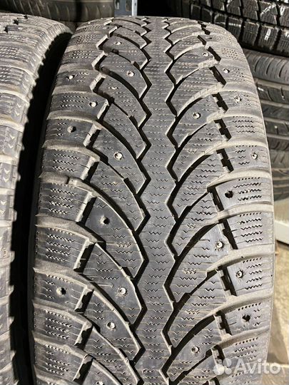 Formula Ice 215/65 R16 98T