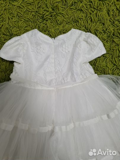 Нарядное, стильное платье