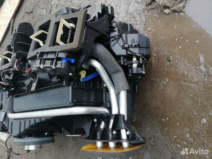 Корпус печки бмв BMW f10