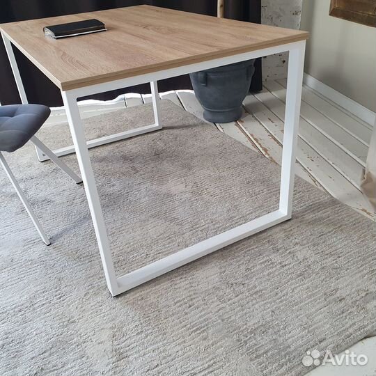 Письменный стол Лофт Дуб 130*80 см. Белые ножки