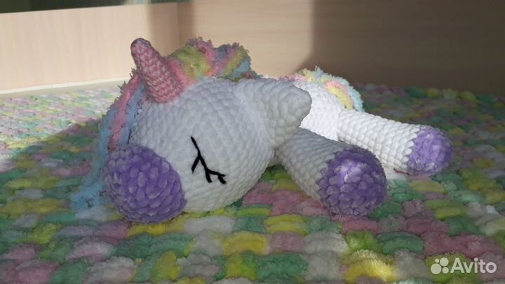 Единорог из плюшевой пряжи