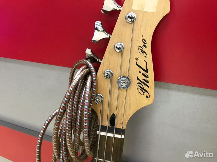 Бас гитара phil pro