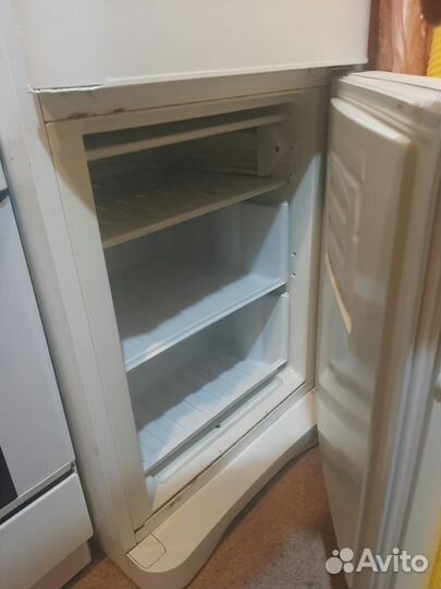 Холодильник б/у