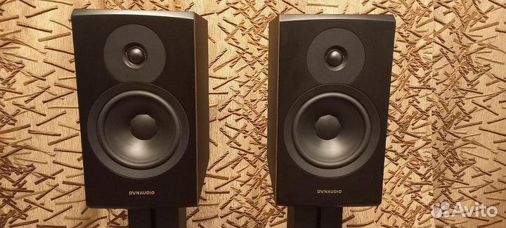 Акустические колонки Dynaudio Emit 20(Дания)