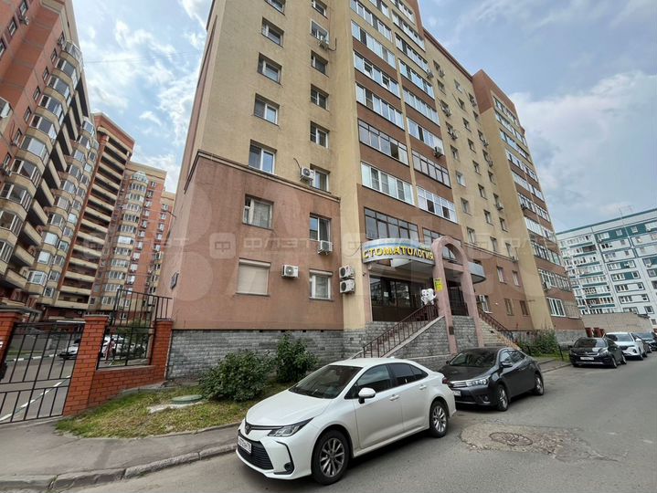 2-к. квартира, 81 м², 9/10 эт.