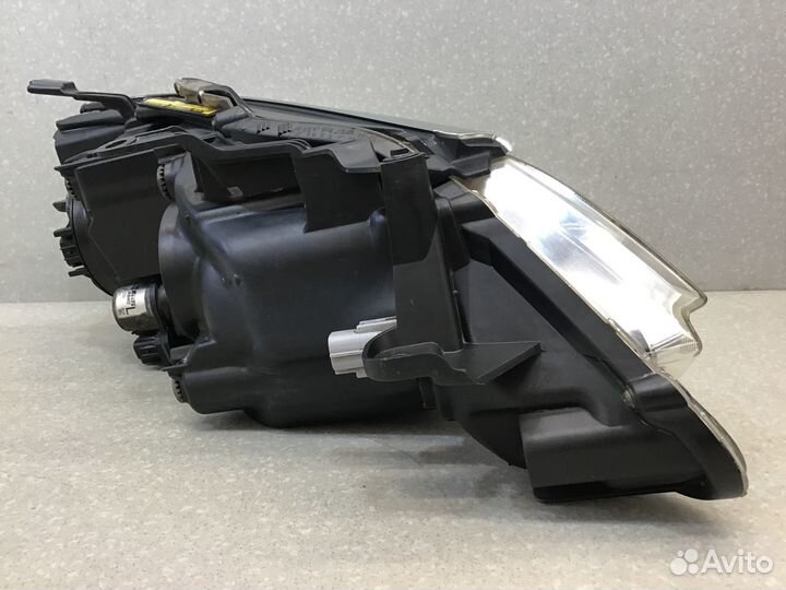 Фара левая Toyota Camry XV50 2011-2017