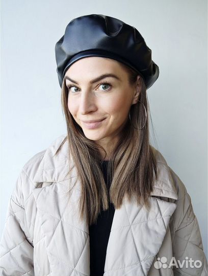 Кожаный женский берет