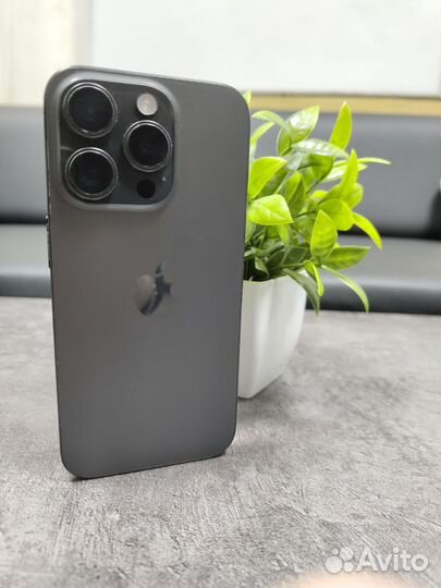 iPhone 15 Pro, 128 ГБ