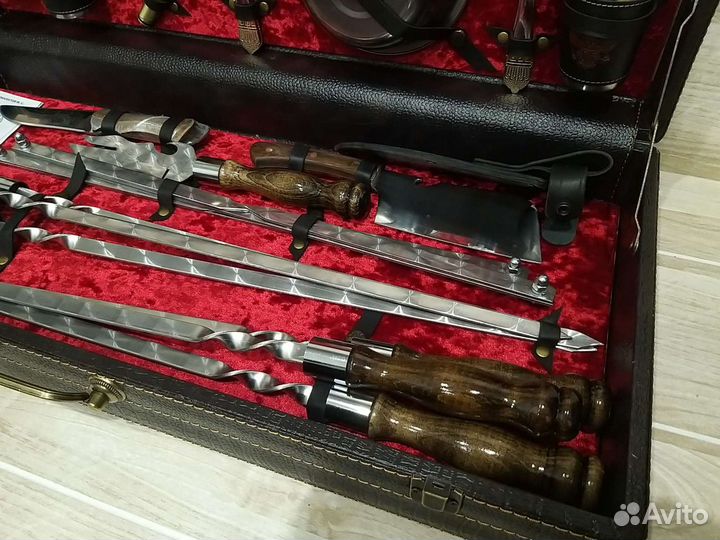 Подарок мужчине / шашлычный набор