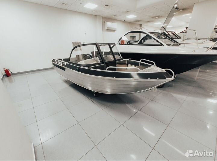 Алюминиевая лодка Тактика 390 DC