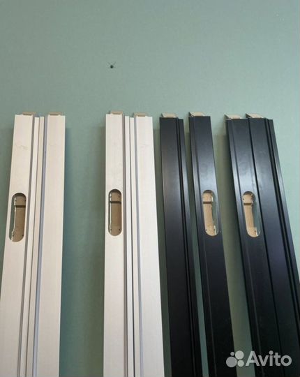 Скрытые двери в алюминиевой окантовке