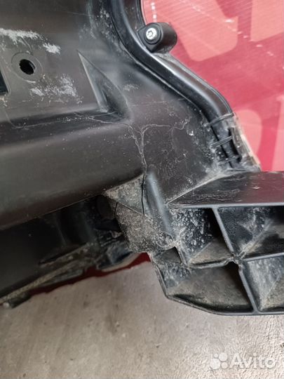 Фара левая Toyota Land Cruiser Prado 150