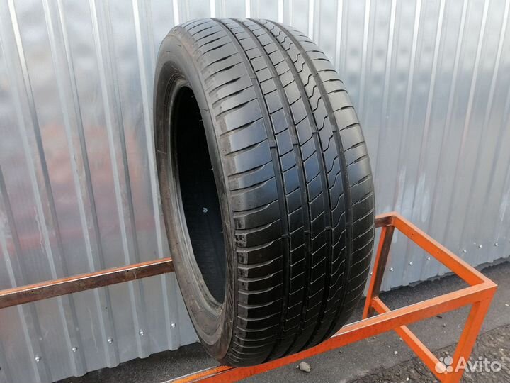 Firestone Roadhawk 225/55 R17 101W