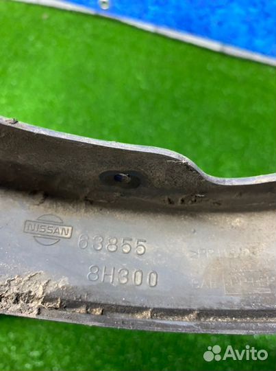 Брызговик передний правый Nissan X-Trail T30