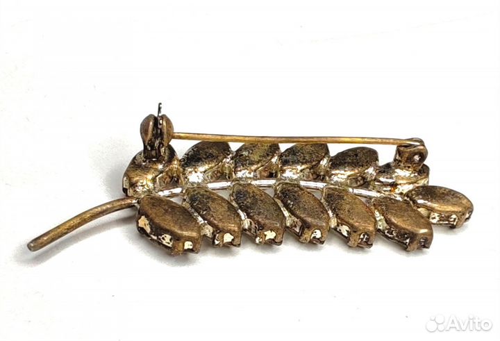 Брошь 
