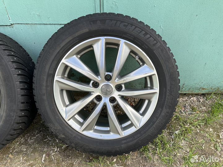 Колеса в сборе r17 оригинал Infiniti Q50 диски
