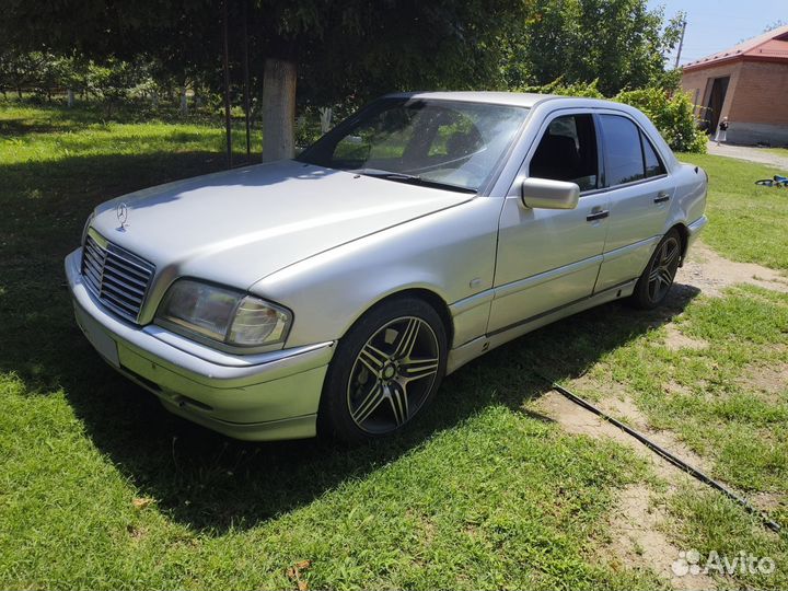 Mercedes-Benz C-класс 2.4 МТ, 1999, 500 000 км