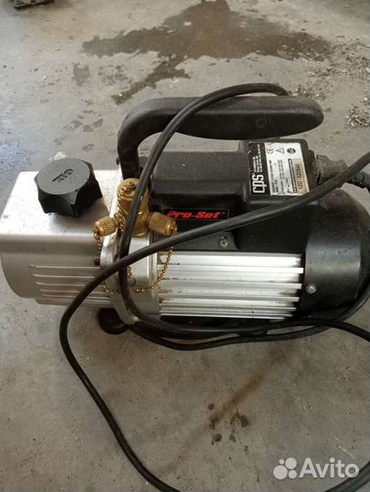 Вакуумный насос