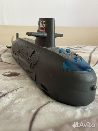 Подводная лодка игрушка