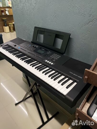 Yamaha PSR-EW425 Синтезатор