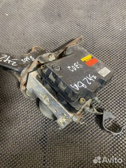 Блок абс (ABS) Toyota Yaris 1 8954152031