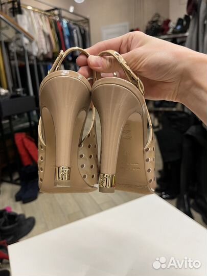 Босоножки новые Fabiani 38 Италия