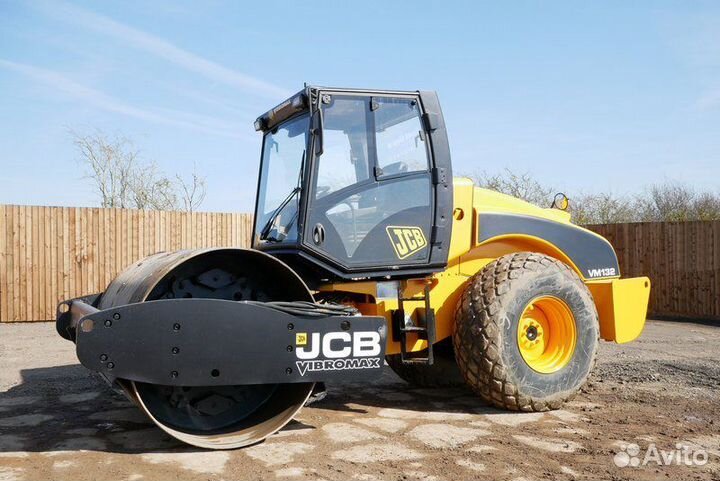 Стекло на JCB 132D