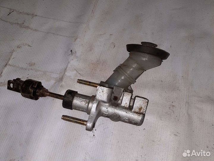 Главный цилиндр сцепления corolla