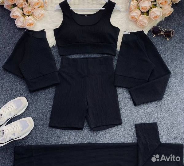 Спортивный костюм женский