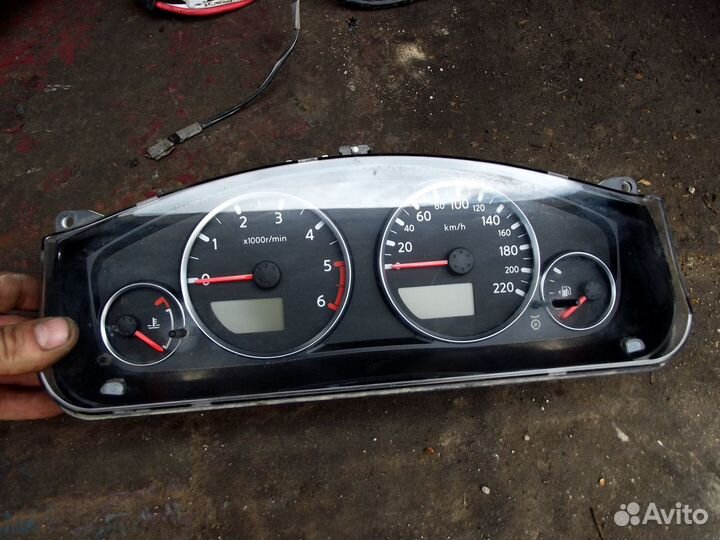 Приборная панель Nissan Pathfinder R51 Navara D40
