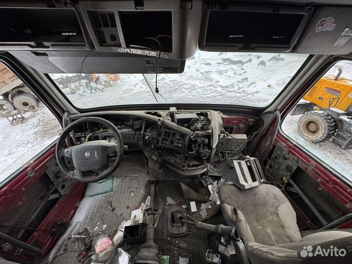 Кабина volvo VNL вольво внл