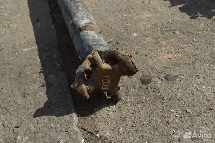 Карданный вал mack DM690S